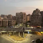 شقه فاخرة بإطلالة بانورامية شقة مفروشة للإيجار في شارع لبنان المهندسين القاهرة