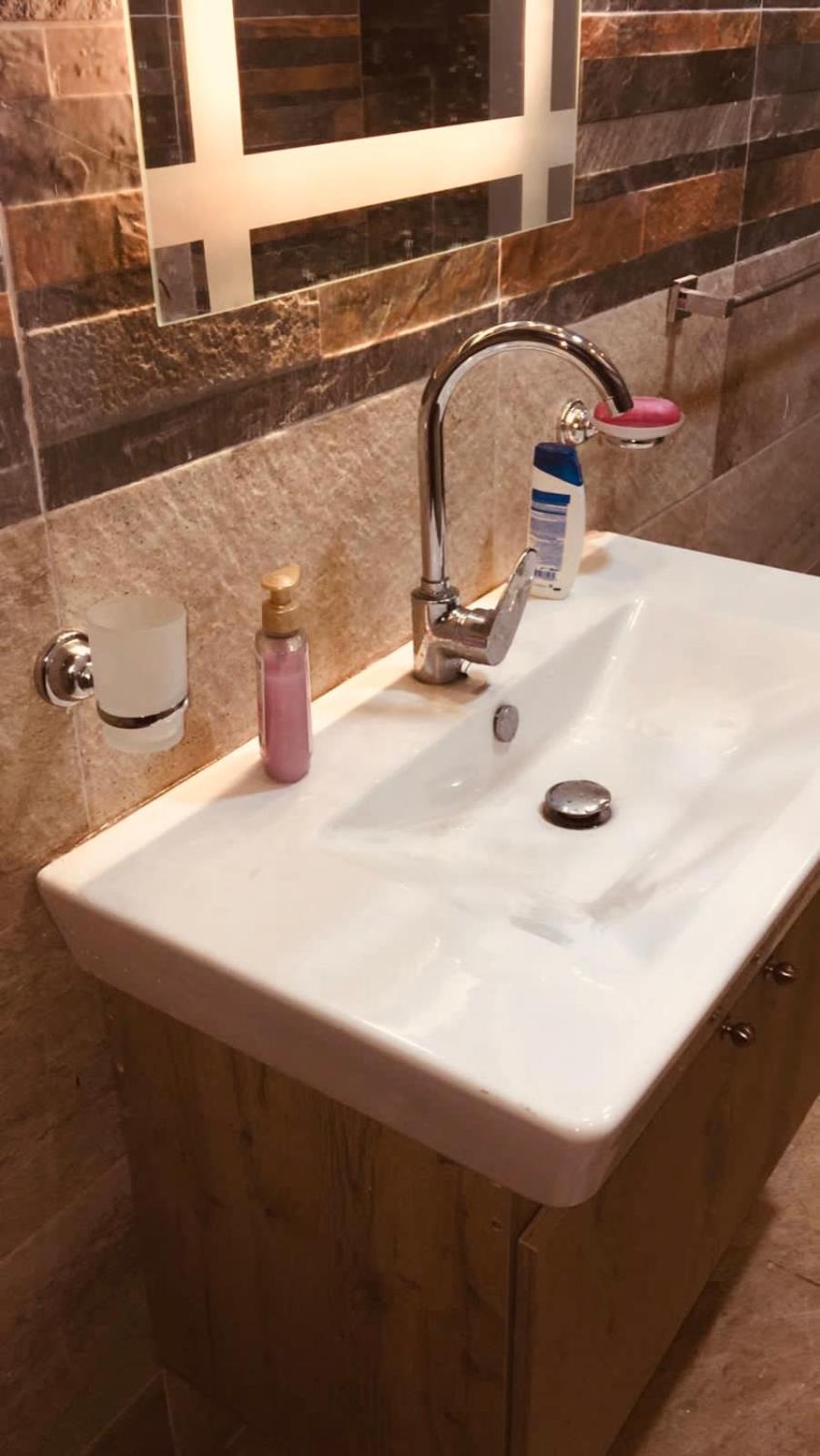 شقه فاخرة بإطلالة بانورامية مفروشة للإيجار في شارع لبنان المهندسين Apartment