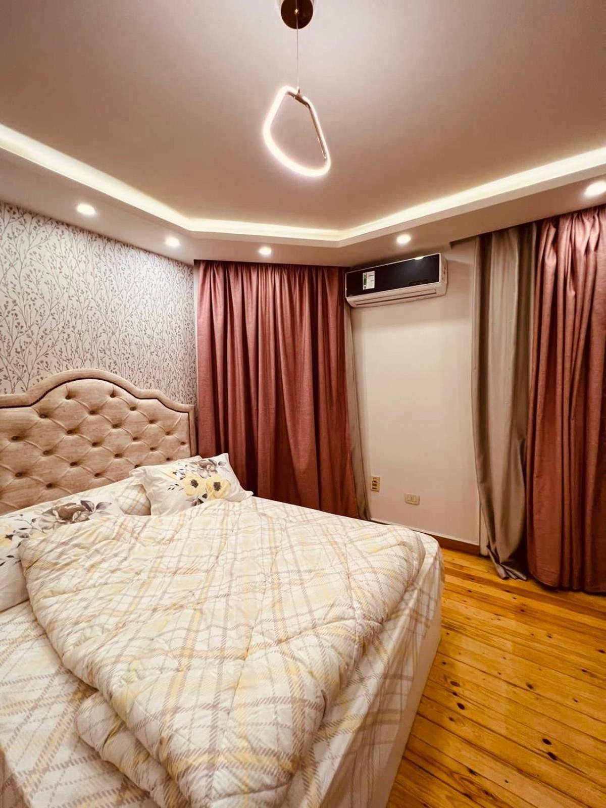 Apartment شقه فاخرة بإطلالة بانورامية مفروشة للإيجار في شارع لبنان المهندسين