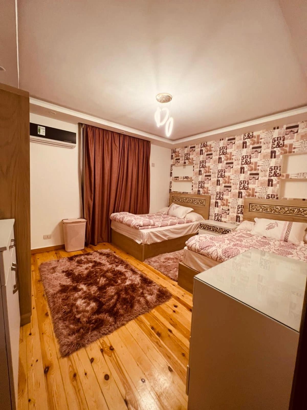 شقه فاخرة بإطلالة بانورامية مفروشة للإيجار في شارع لبنان المهندسين Apartment Cairo