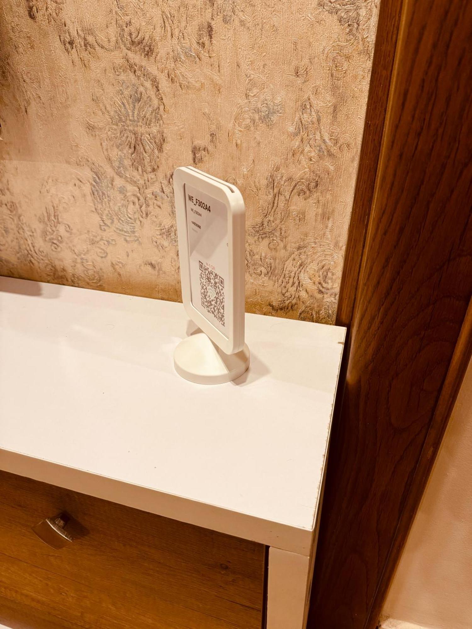 Appartement شقه فاخرة بإطلالة بانورامية مفروشة للإيجار في شارع لبنان المهندسين *